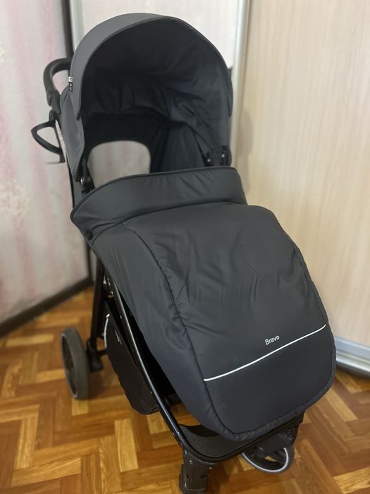 Прогулянкова коляска Carrello Bravo 2023