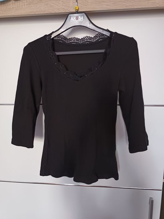 Bluzka damska z koronką prążek