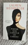 Portier nosi garnitur od Gabbany - Lauren Weisberger