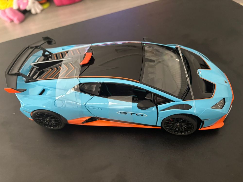 Lamborghini Huracan STO telecomandado escala 1:14