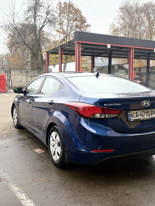 Hyundai Elantra 2016