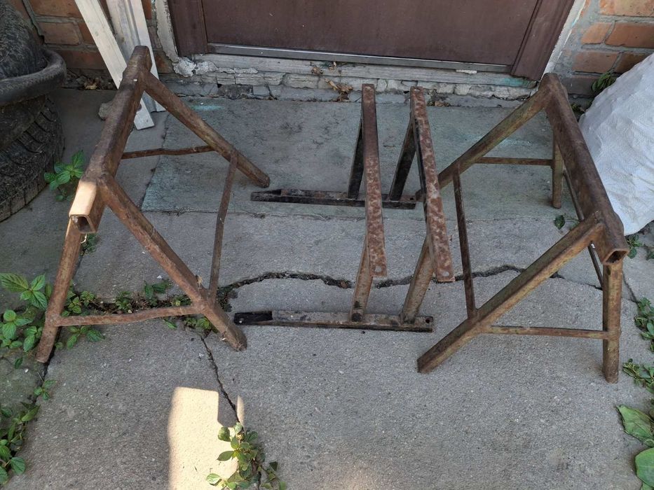 Козёл подставка для авто