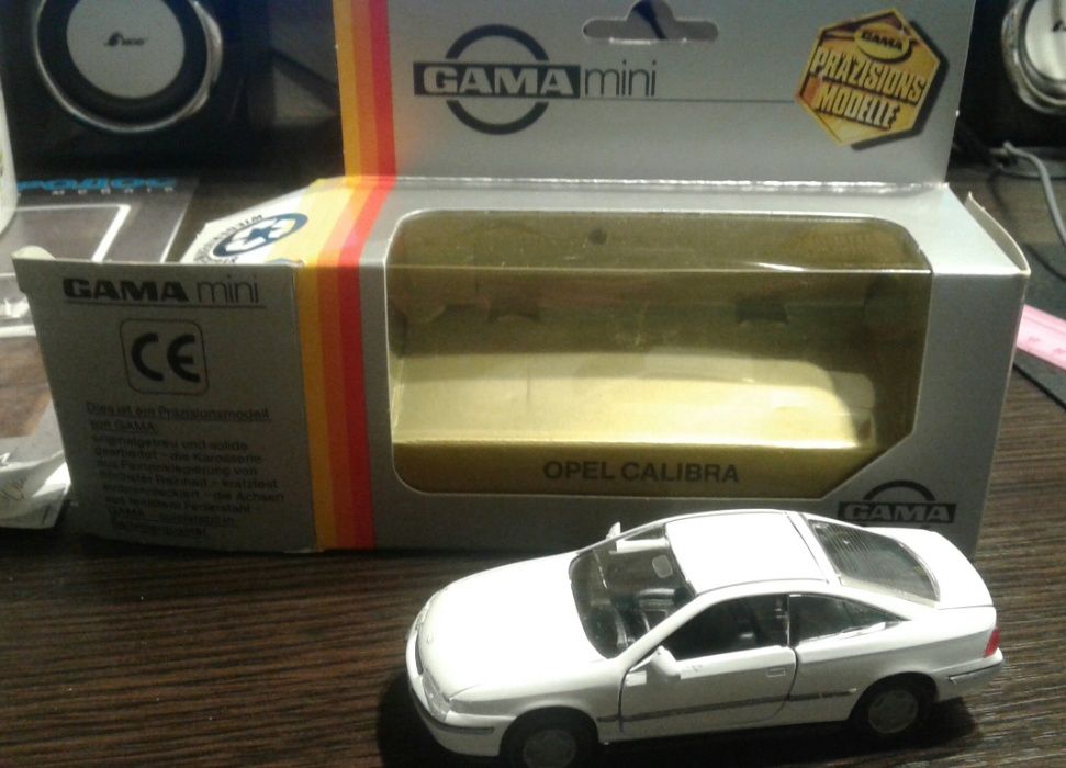 модель 1:43 GAMA - OPEL - CALIBRA