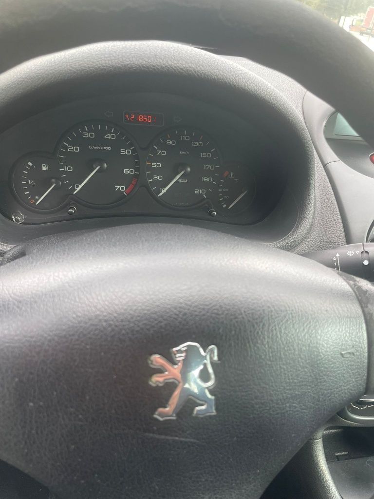 Peugeot 206 1.4 XT G T
