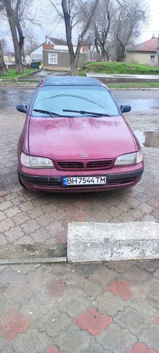 Тайота carina E 1996год