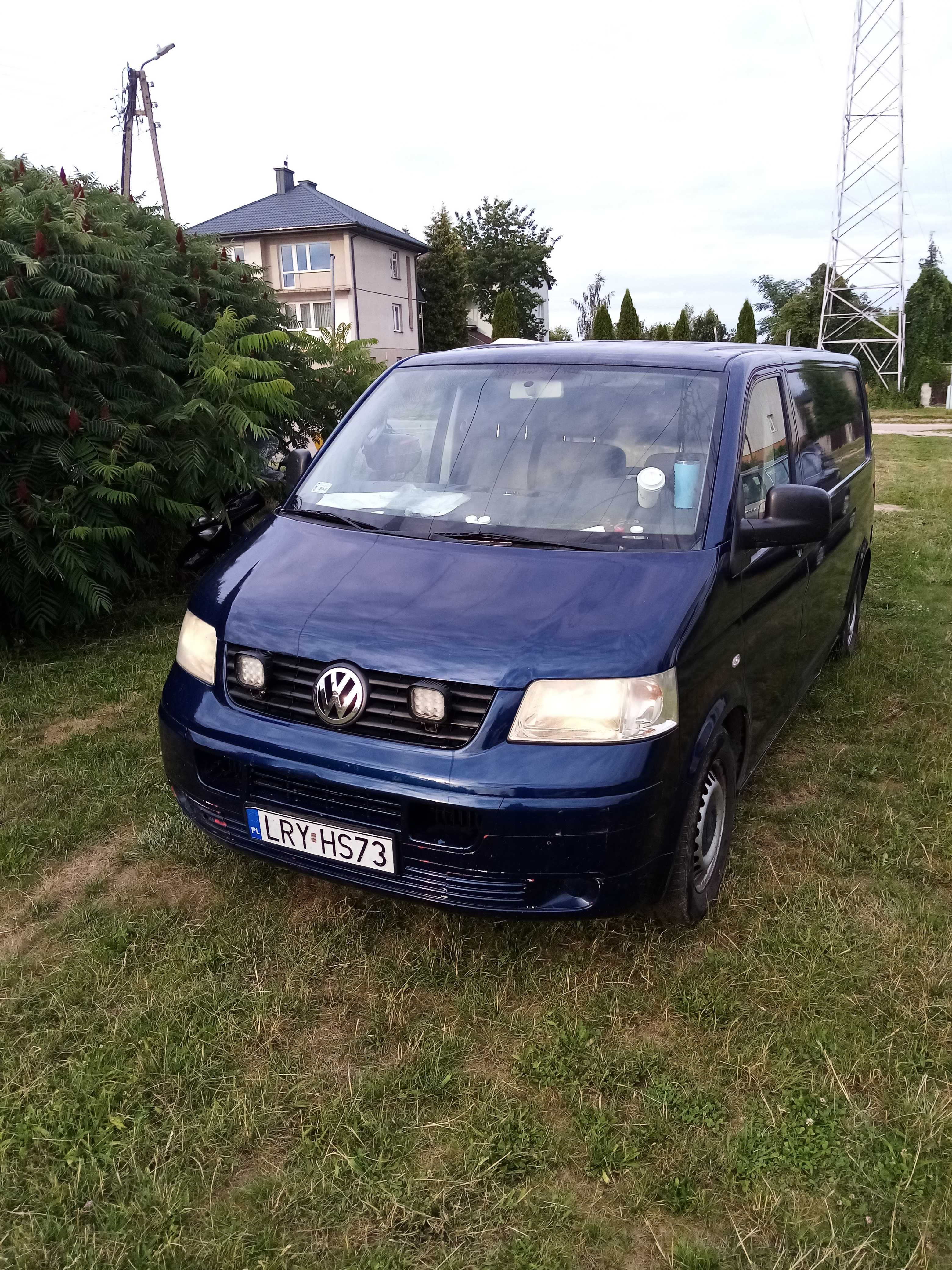 Volkswagen transporter t5 2.5 tdi 2004 rok
