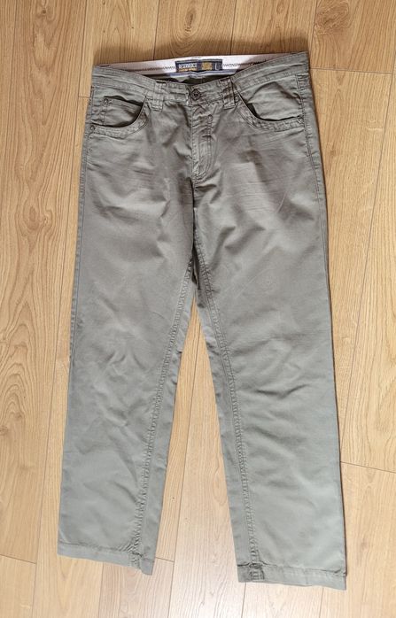 Spodnie męskie Reserved L