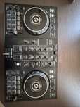 Controladora Pioneer DJ DDJ-400