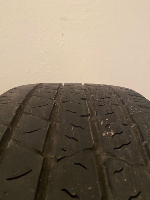 Pneus 265/60/18 continental ( Pickup)