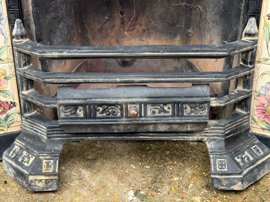 Камін газовий в ідеальному стані в повному комплекті