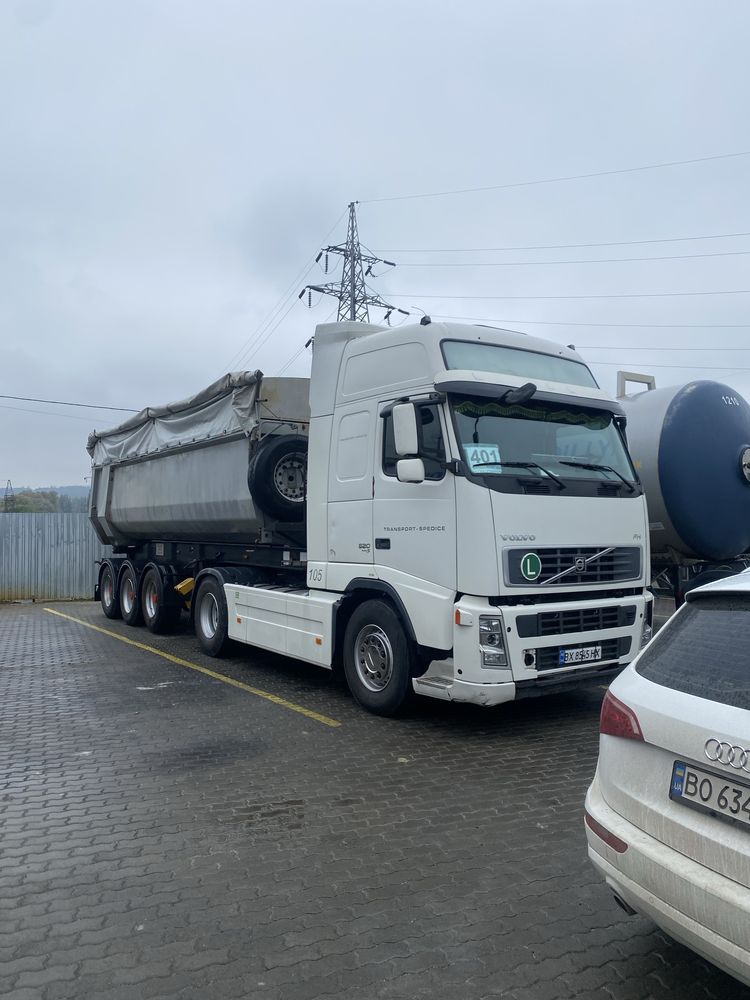 Напів причіп в CARNEHL
