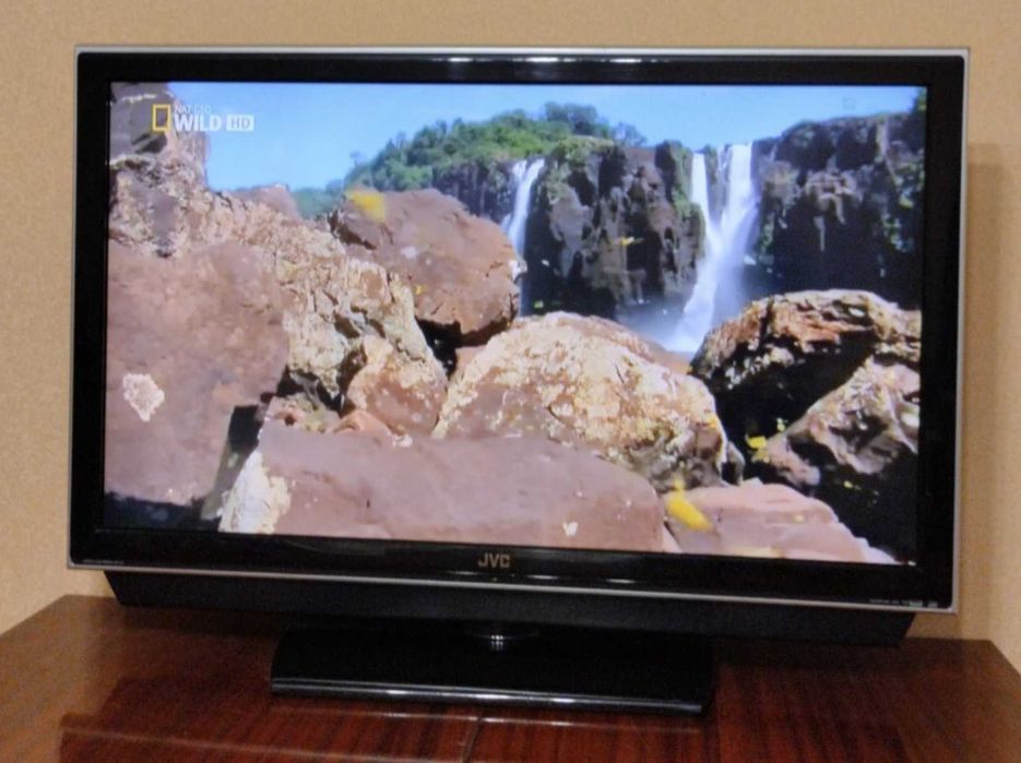 LCD JVC 42 дюйми
