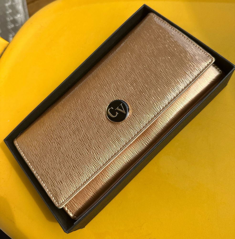 Piękny złoty duży portfel portmonetka z lakierowanej skóry CAVALDI