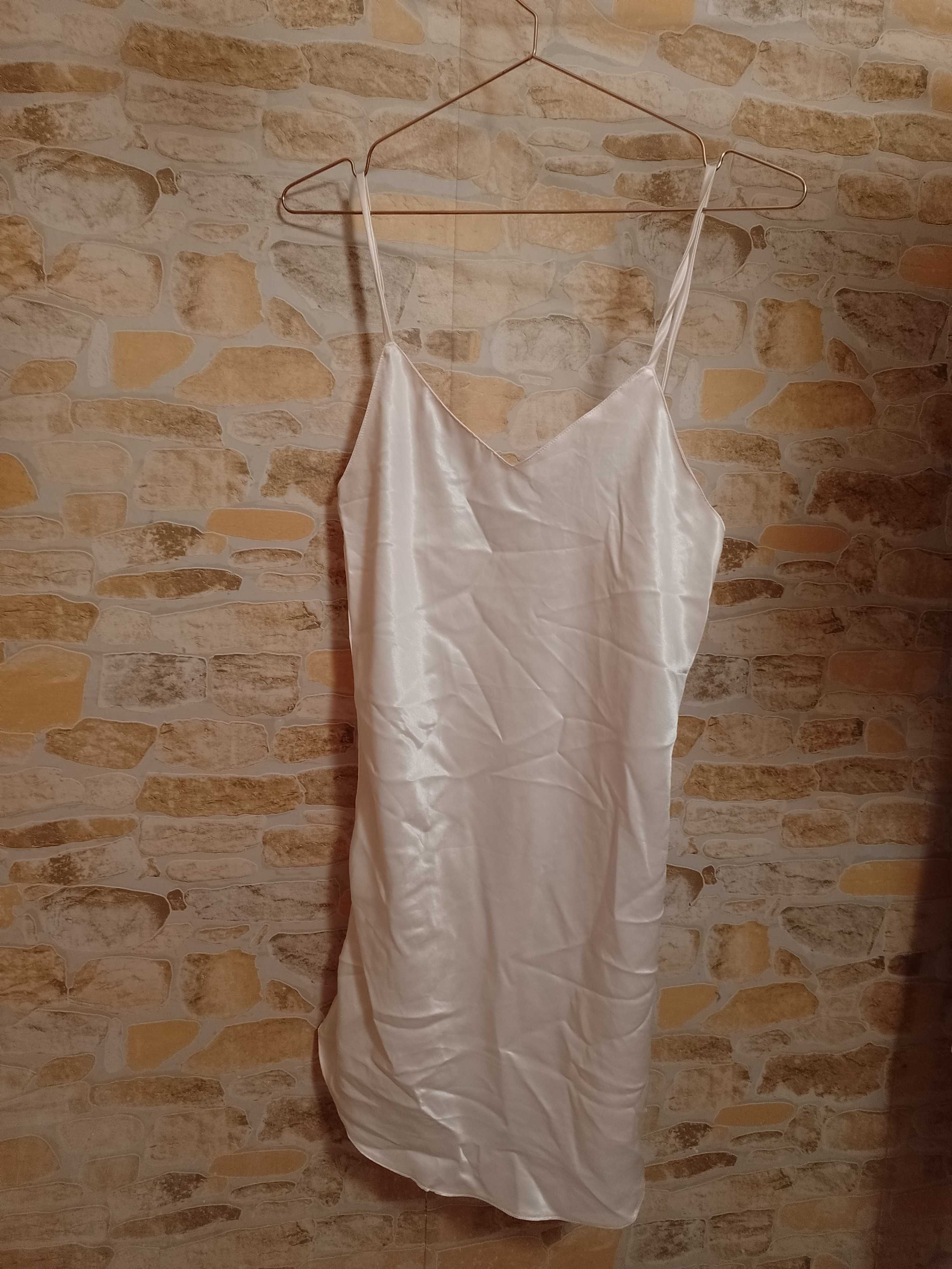 (36/38) (S/M) Różowa halka z Londynu, koszulka nocna
