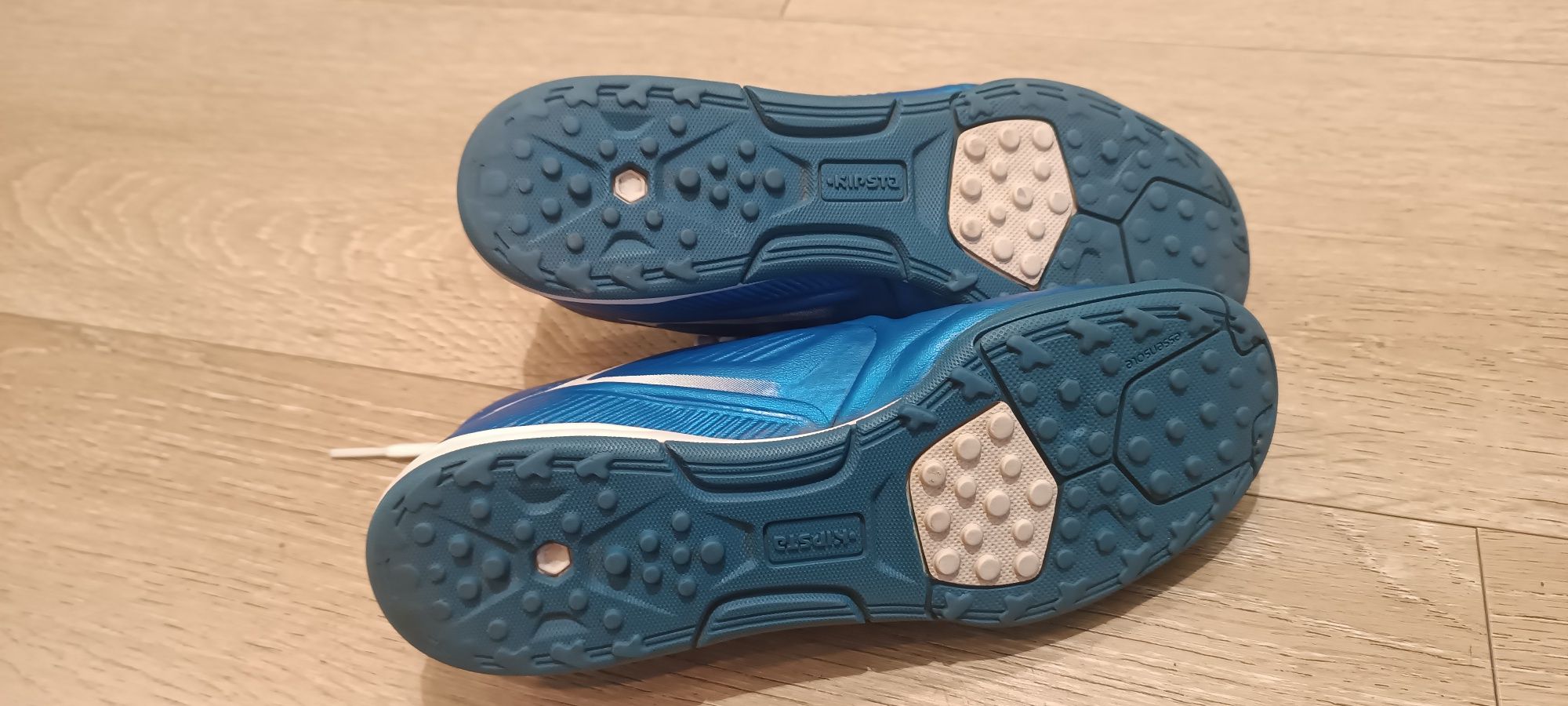 Buty piłkarskie kipsta junior (turfy)33