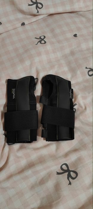 Ортез для зап'ястя DermaPlast Active Manu Easy Short