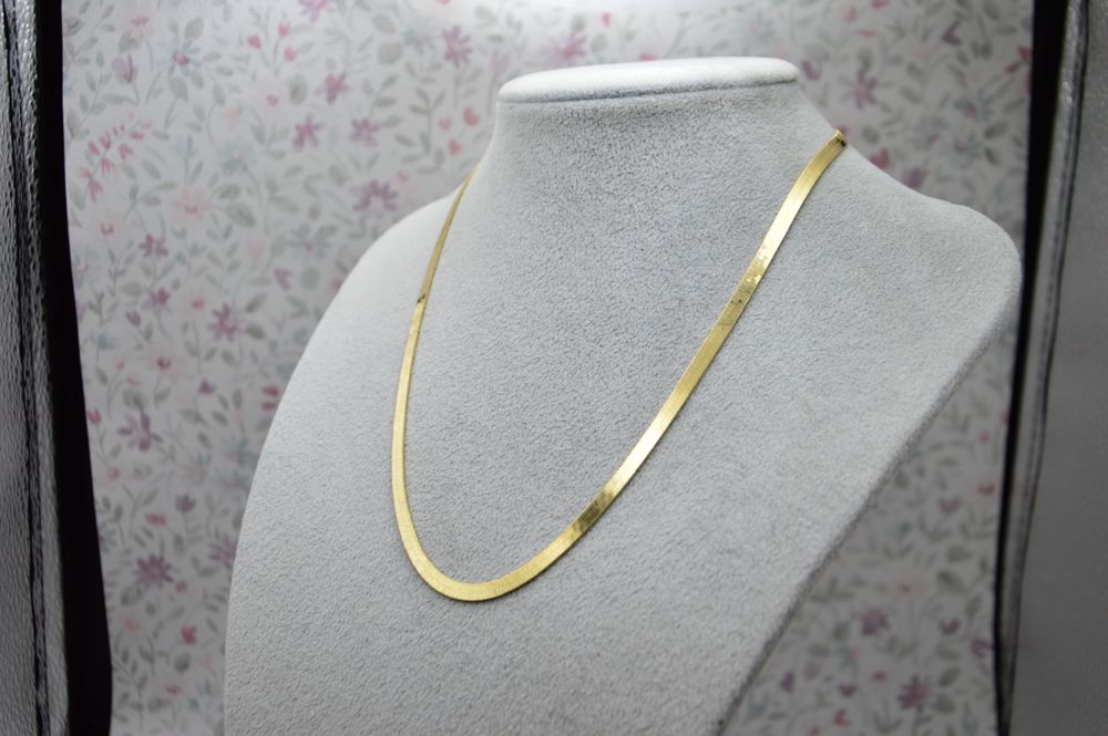 Nowy złoty łańcuszek taśma blaszka żmijka płaska 4mm 45cm