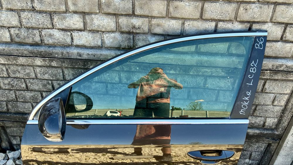 Drzwi lewy przód bez rdzy mokka LC8Z VW Passat B6 3C 05-10 kompletne