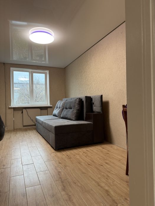 Продам 2-х кімнатну вул.Миру