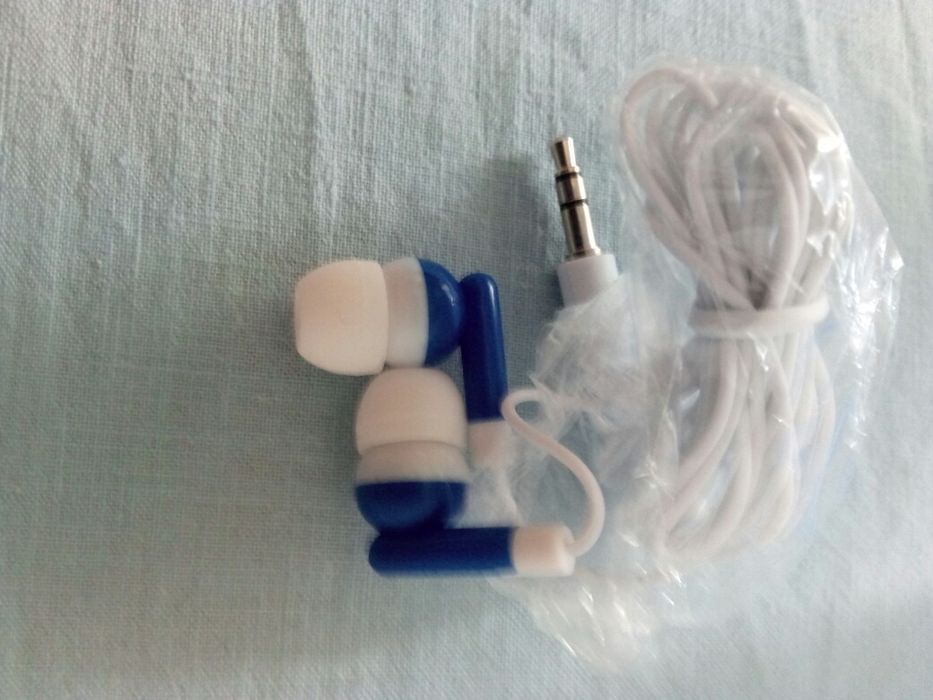 Festival F 2017 phones