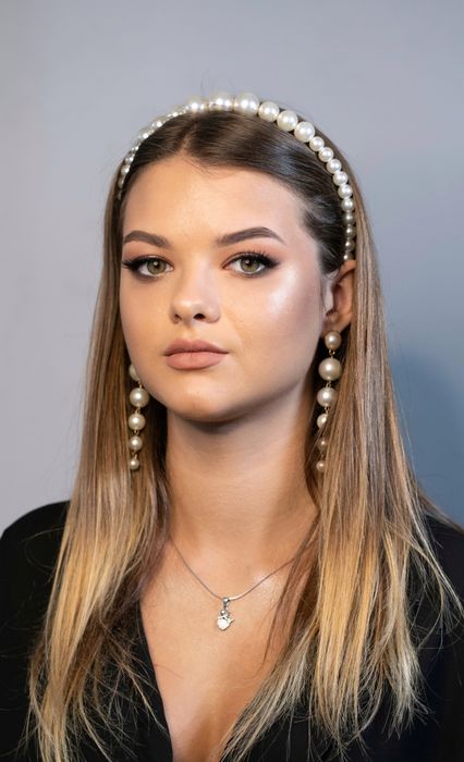 Макіяж, зачіски, брови, ламінування вій