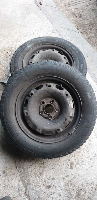 Opony zimowe 165/70R14 Platin 2 sztuki plus felgi