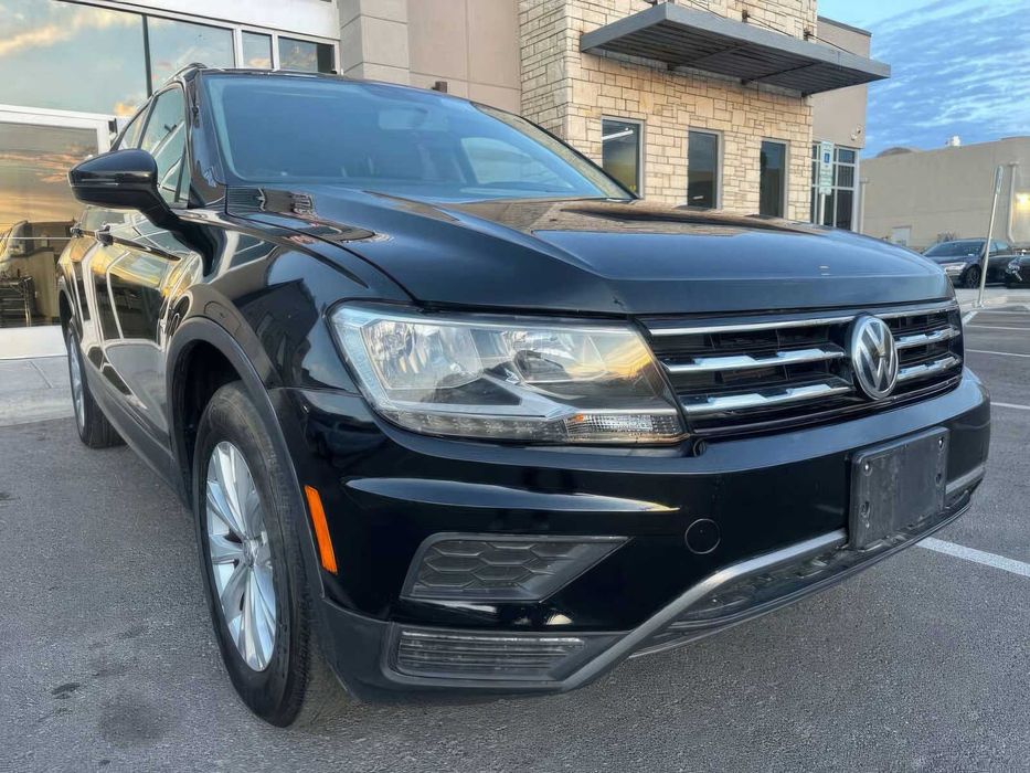 Volkswagen Tiguan S      2020