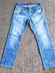 Oldschool'owe jeansy Cropp.