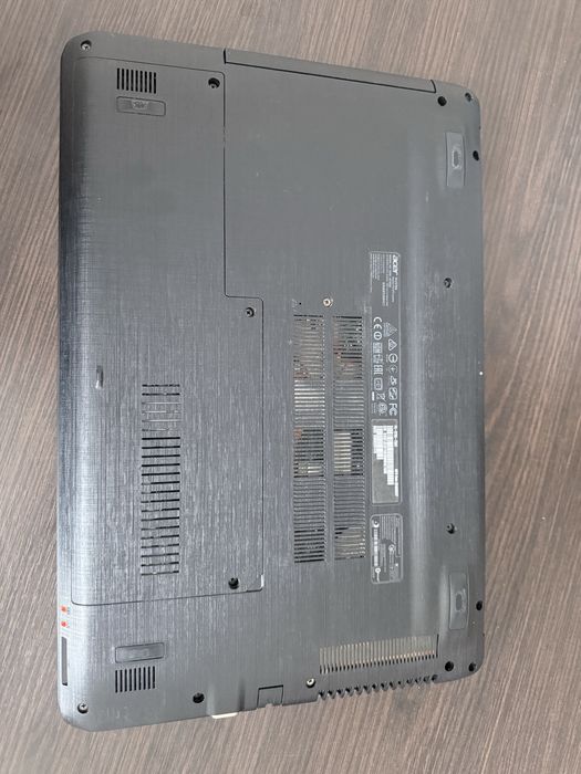 Ноутбук Acer Aspire F5-573G-73AC (NX.GFJEU.015) Obsidian Black