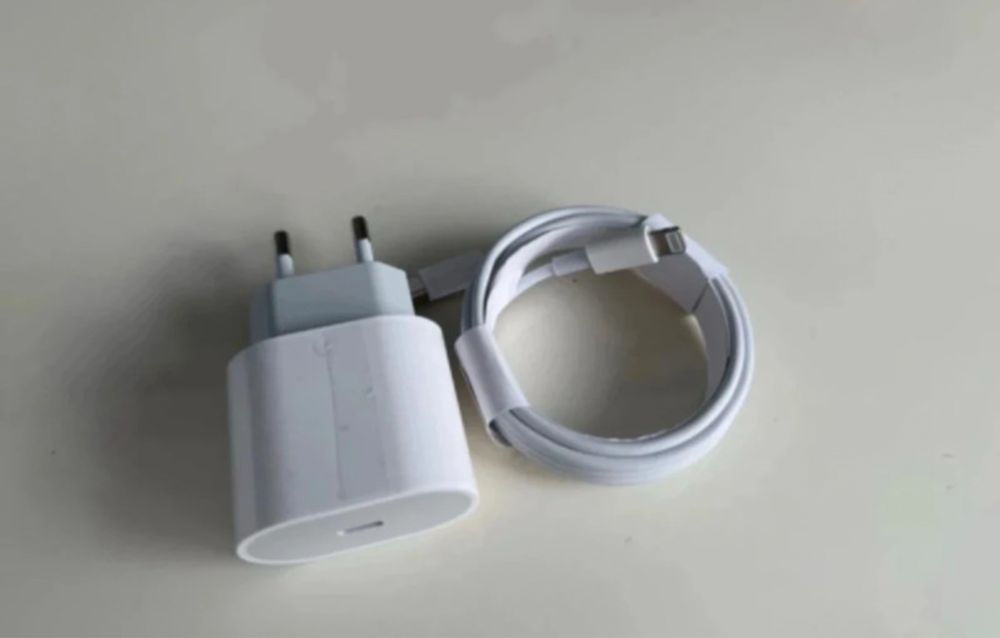 Wtyczka 25 wat z kablem lightning nowa