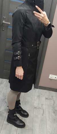 Blanc Noir oryginalny czarny ekstrawagandzki płaszcz rozmiar S