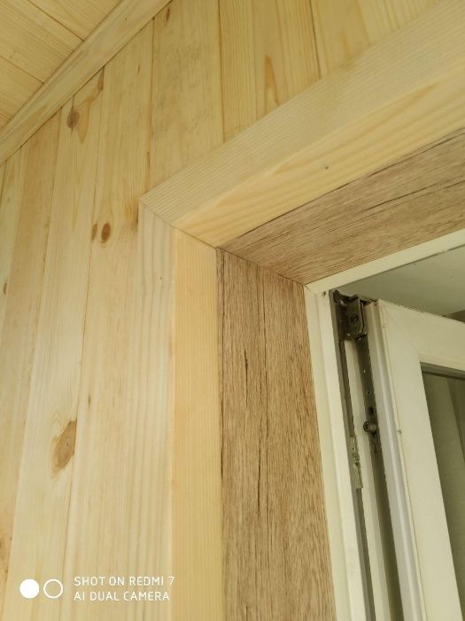 Ламінат, укладання.Обшивання вагонкою. Плінтуса пластикові.
