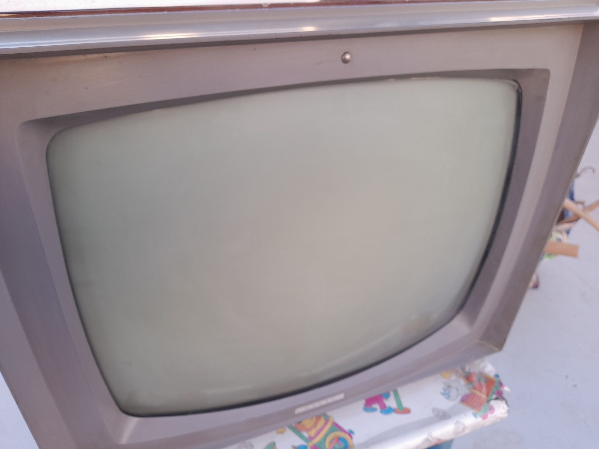 Televisao Philips vintage