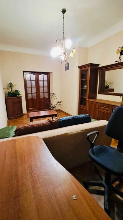 3-к. кв. Гаврилишина 12/16 Політехнічний інститут Лук'янівська
