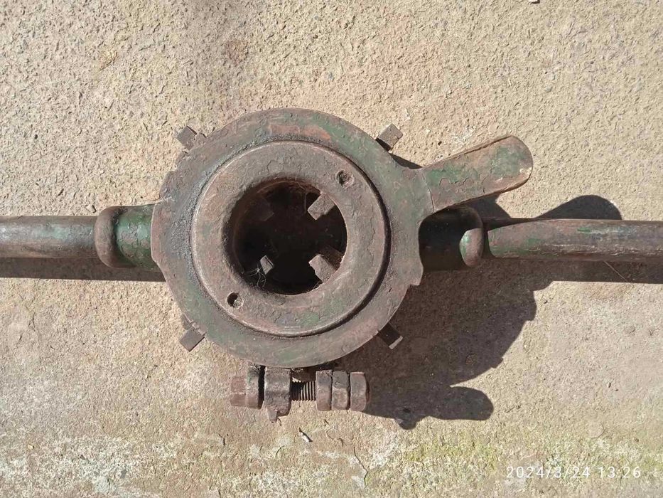 Клупп для нарезки резьбы