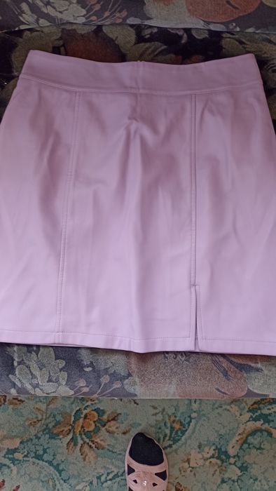 Костюм с юбкой экокожа L