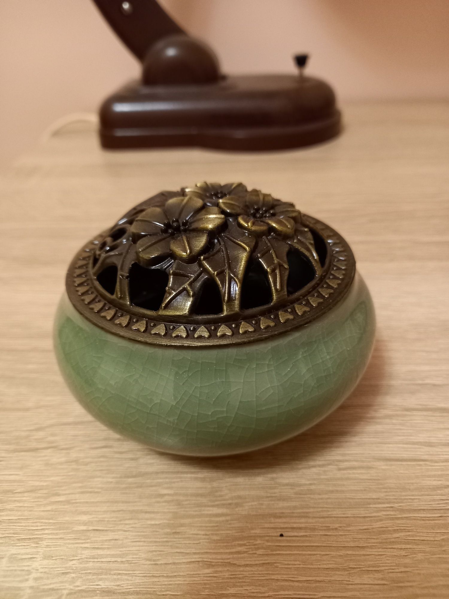 Скринька селадон китайська