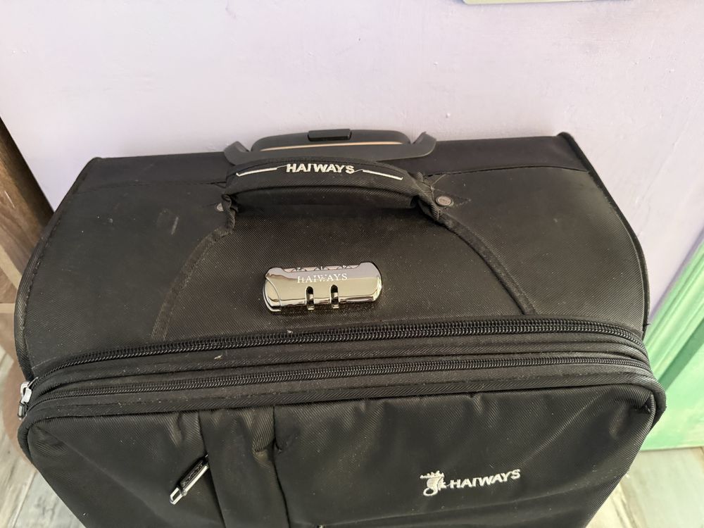 Валіза Haiways 1309 black, самовивіз