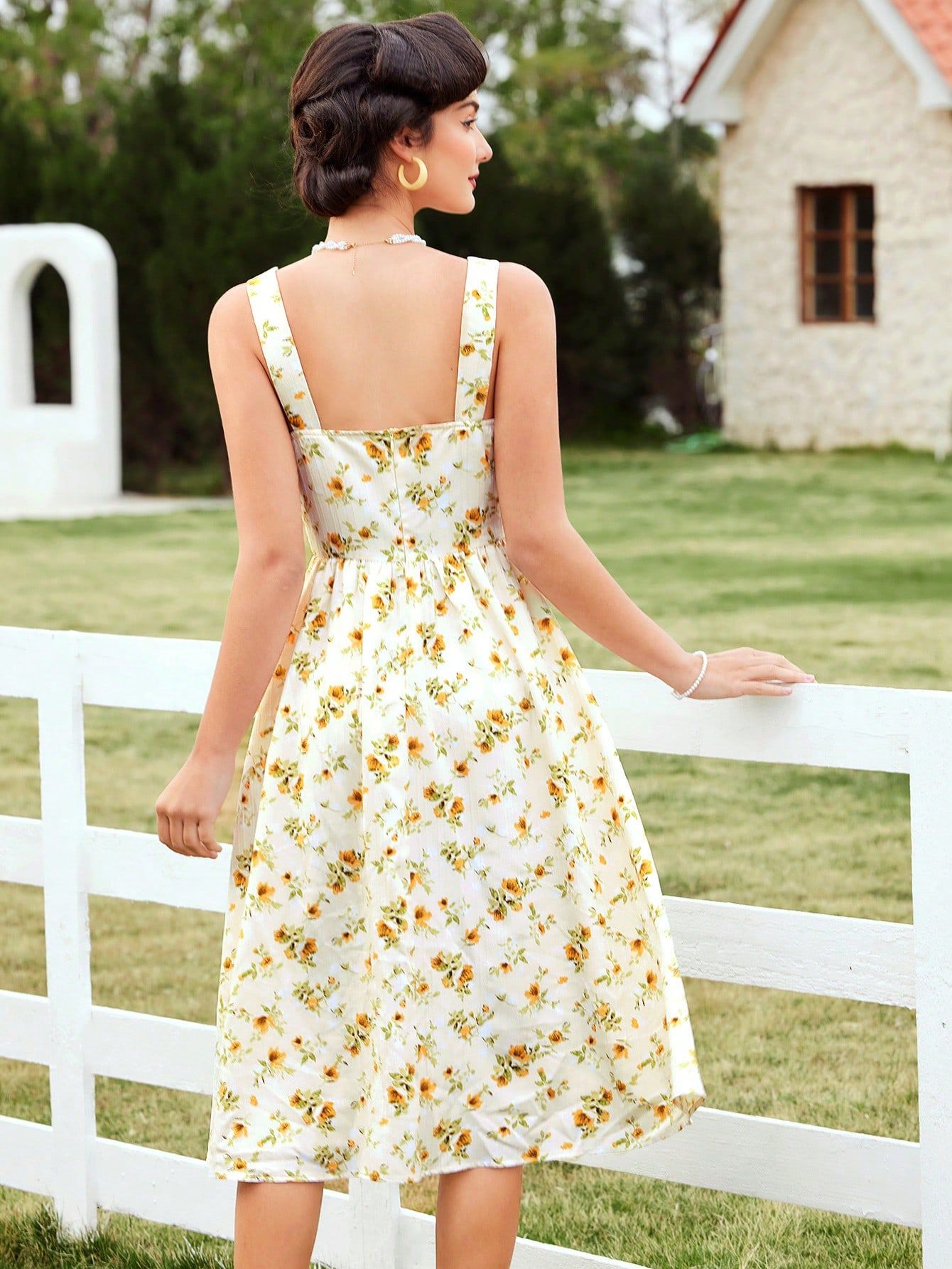 Sukienka Letnia Boho W Kwiaty Marszczona Rozkloszowana Midi Shein Xs