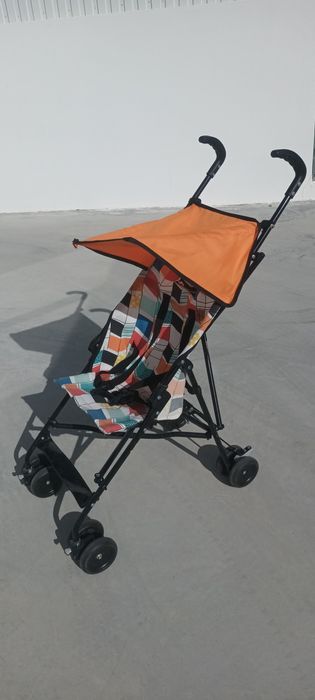 Carrinho de bebé passeio