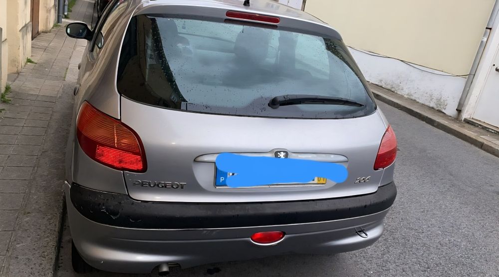 Peugeot 206 1.1 hatchback