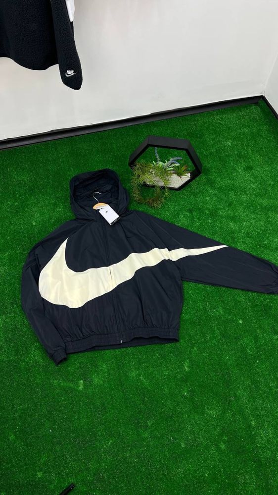 Вітровка Nike Big Swoosh Оригінал