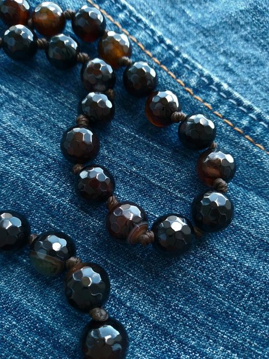 Бусы из натуральных камней