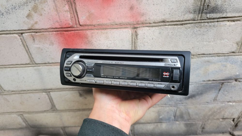 Автомагнитола Sony