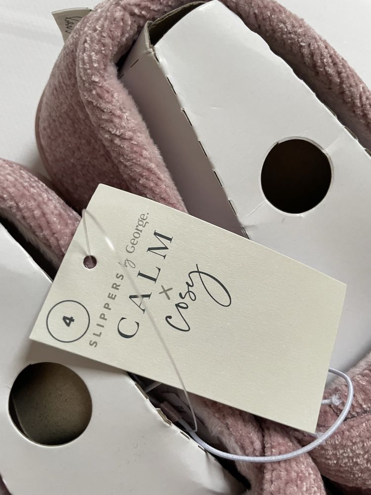 37 George ciepłe kryte kapcie papucie slippers mokasyny domowe obuwie