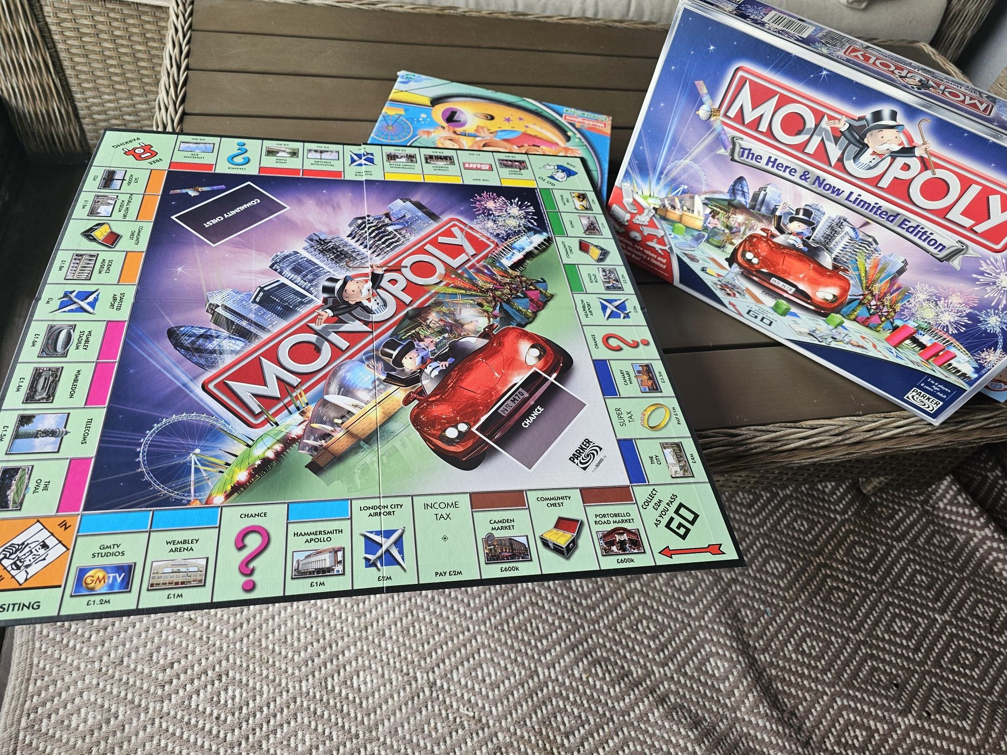 Monopoly Here and now Limited Edition po angielsku
