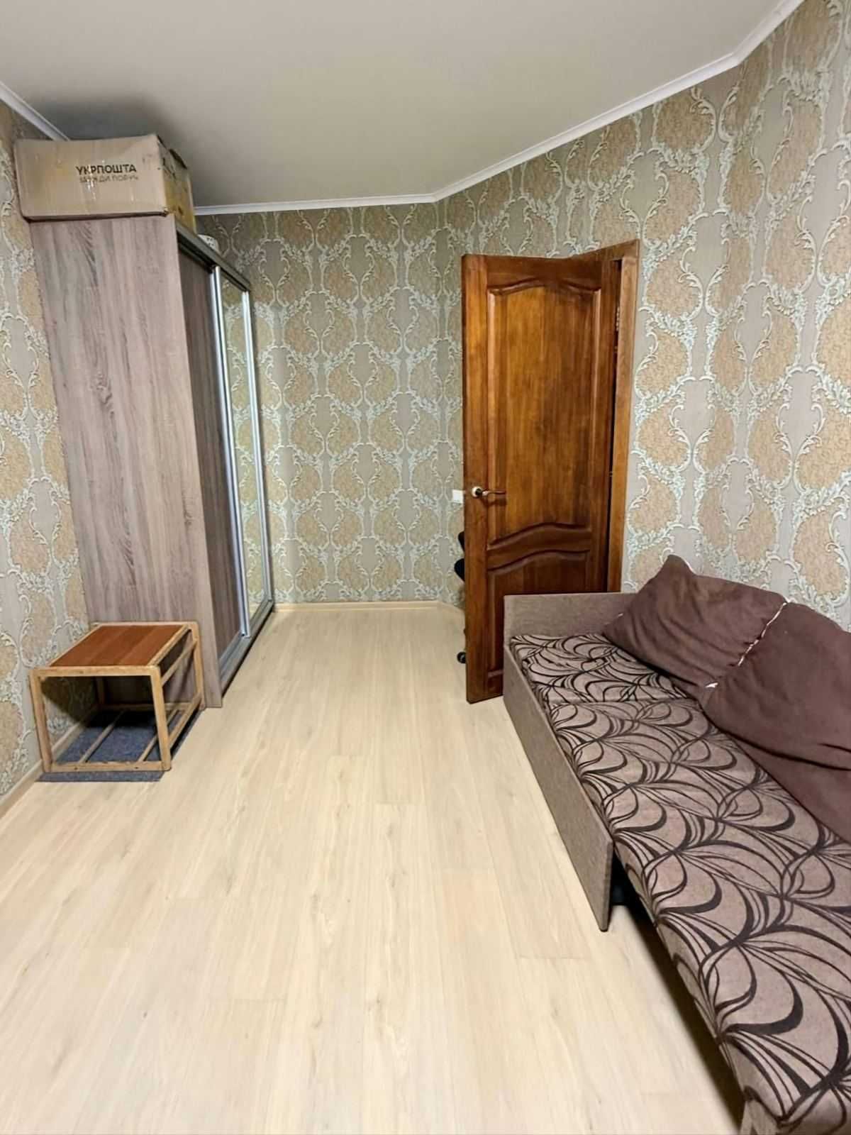 Продам 2-х кімнатну квартиру