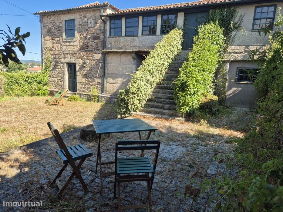 Casa em pedra completamente restaurada