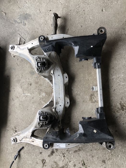 Bmw f10 5 series балка подрамник