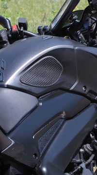 Протиковзна накладка на бак мотоцикла Dominar, Pulsar, R1200R